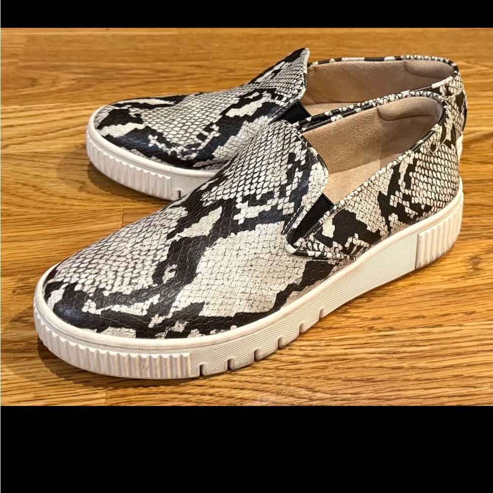 Naturalizer Soul Snakeskin Slip On Sneakers Trisha 2 Shoes Size 7.5 M